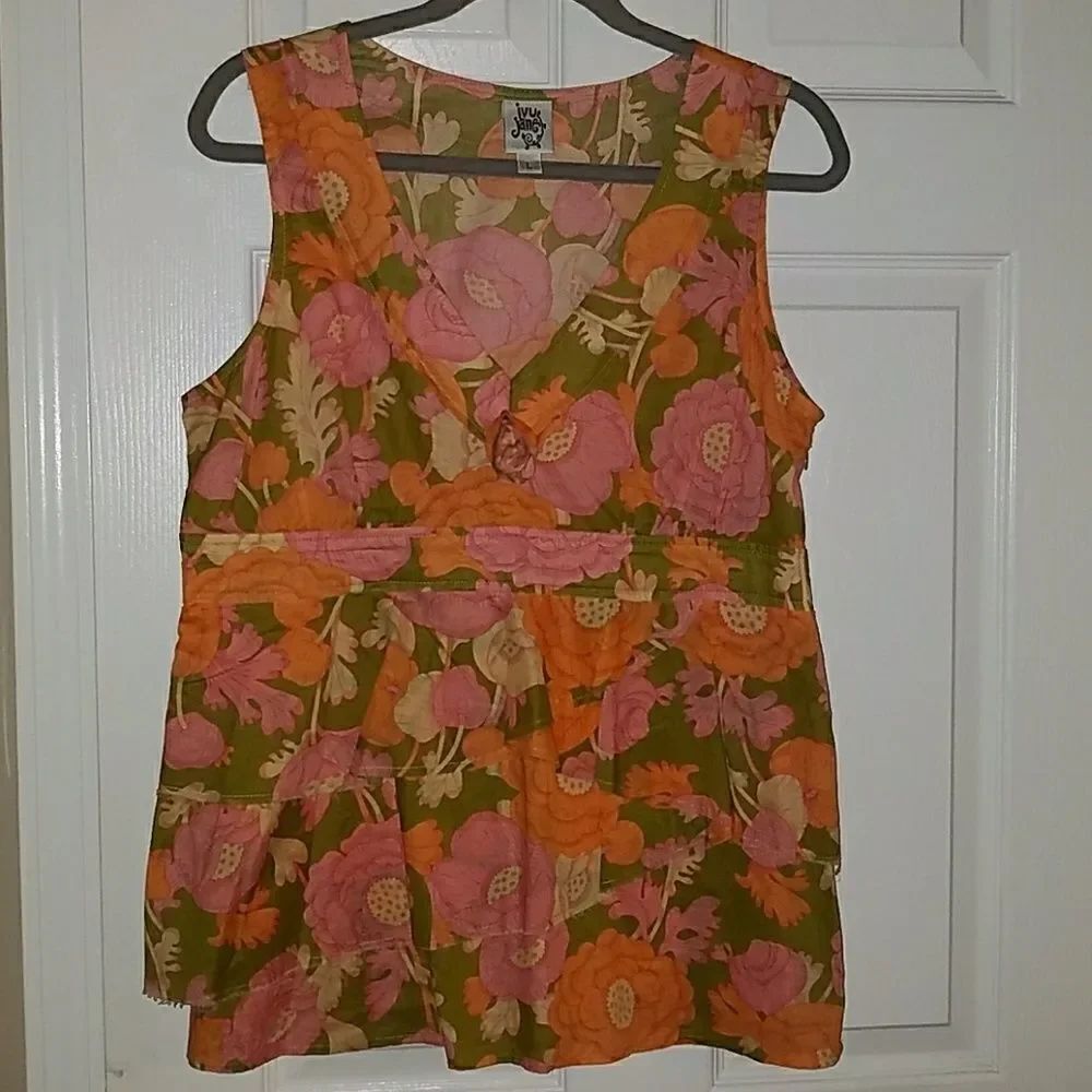 IVU Jane print top Sz. L NWOT